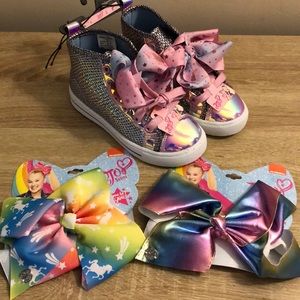 JoJo Siwa girls shoes + 2 hair bows